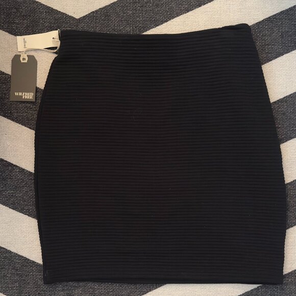 NWT Aritzia Wilfred Free Trebeck Ribbed Mini Skirt - Black, Size Small - Picture 1 of 4